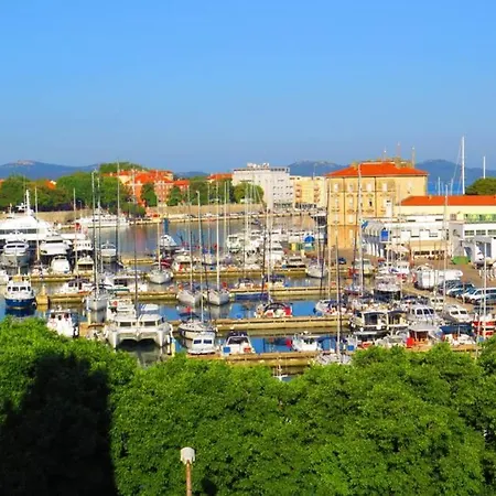 Lenka Апартаменти *